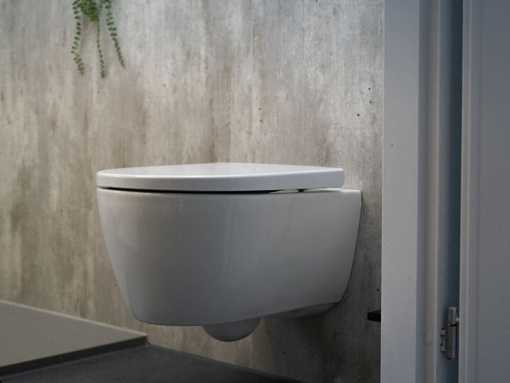 Badkamer-schoonmaken-wc-toilet-fris-tips