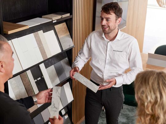 adviseur frank showroom