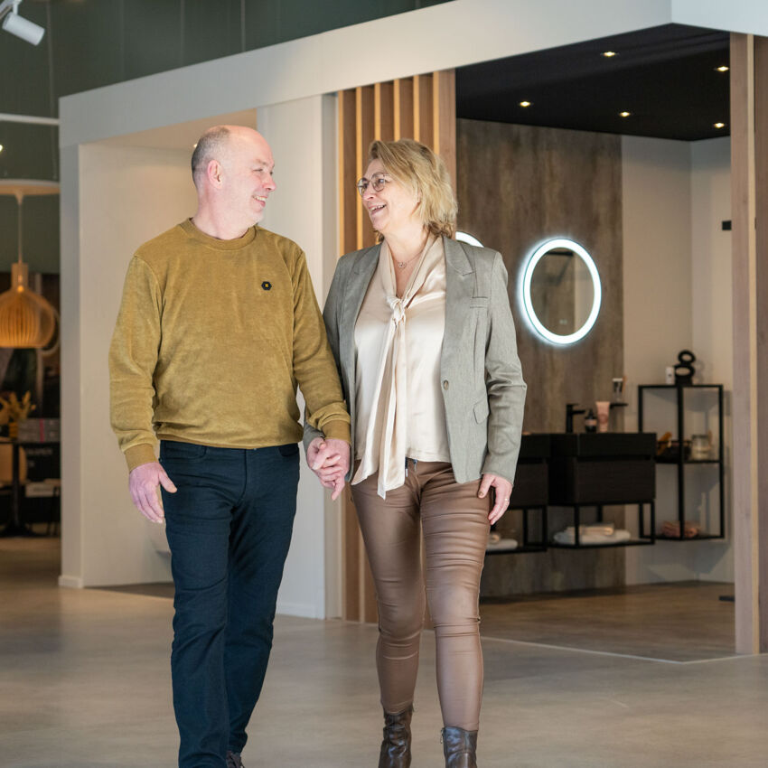 Klanten in showroom molenaar