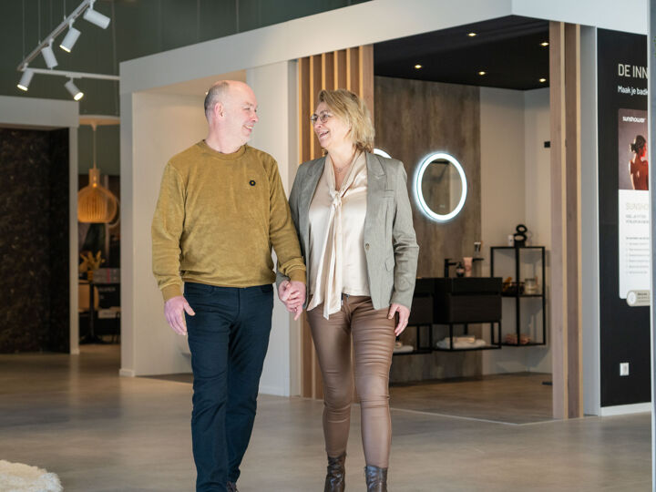 Klanten in showroom molenaar