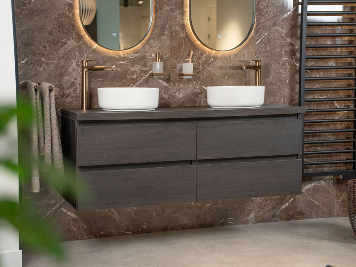 2406_Showroom Nunspeet_opstelling 8_detail_02640_online